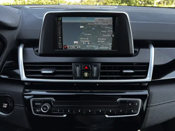 BMW 225xe Active Tourer Line Sport 11