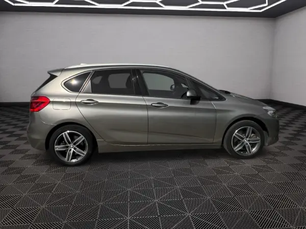 BMW 225xe Active Tourer Line Sport 4