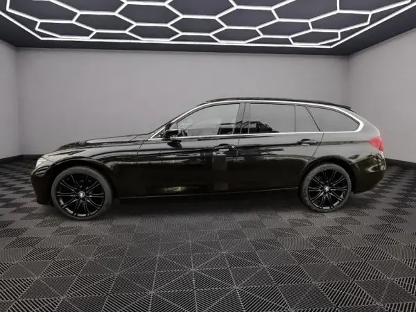 BMW 318 d Touring Line Sport 5