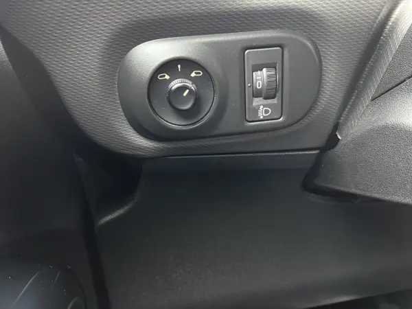 Citroën C4 Cactus 1.6 e-HDi Shine ETG6 18