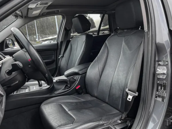 BMW 318 d Touring Auto 8