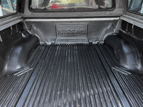 Nissan Navara Nav 2.5 dCi CD SE Comf+C-C+BDT 6