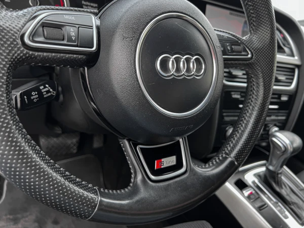 Audi A4 Avant 2.0 TDI S-line Multitronic 10