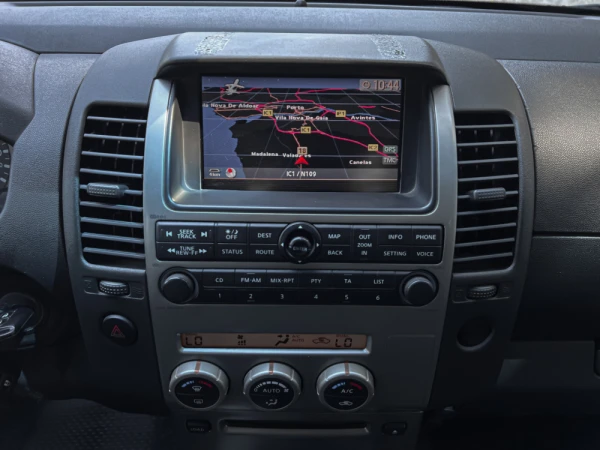 Nissan Navara Nav 2.5 dCi CD SE Comf+C-C+BDT 9