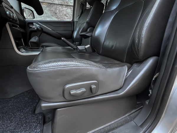 Nissan Navara Nav 2.5 dCi CD SE Comf+C-C+BDT 11