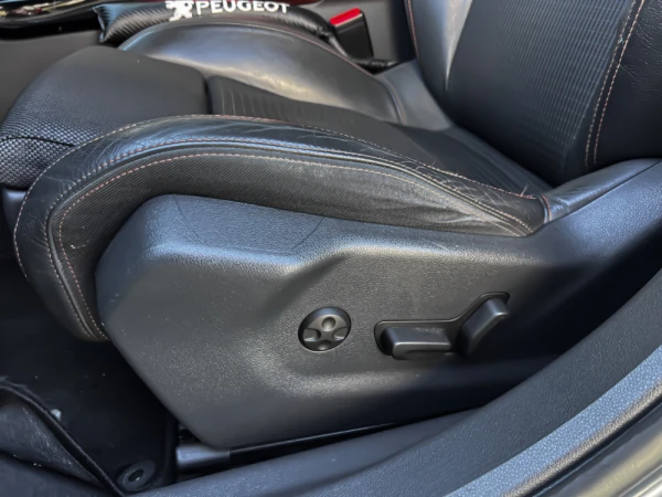 Peugeot 508 RXH 2.0 HDi Hybrid4 2-Tronic 18