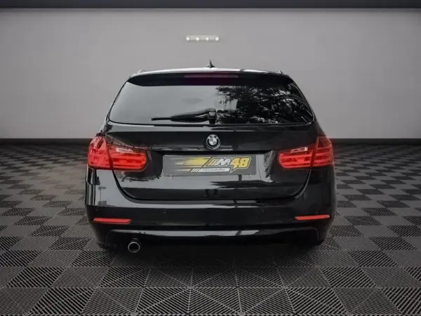 BMW 318 d Touring Line Sport 4
