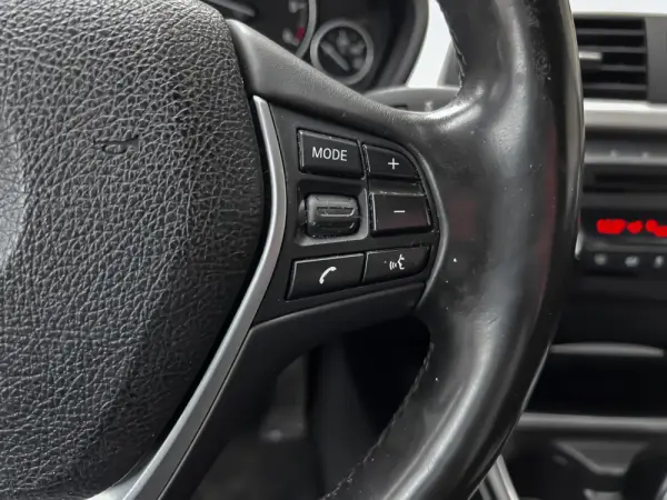 BMW 318 d Touring Line Sport 13