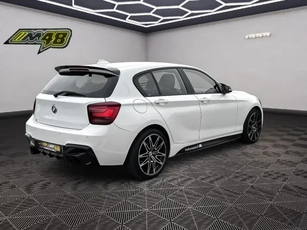 BMW 118 d Pack M 5