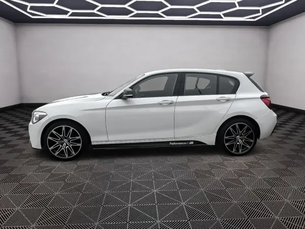 BMW 118 d Pack M 4