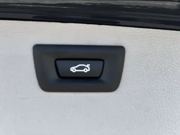 BMW 320 d Touring Auto Line Sport 15