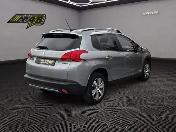 Peugeot 2008 1.2 PureTech Active 7