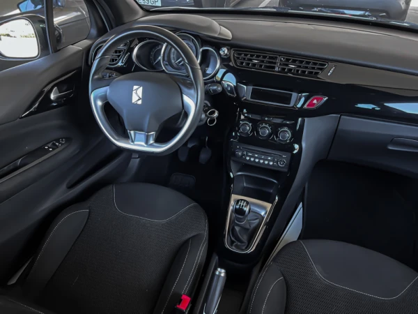 Citroën DS3 1.2 VTi So Chic 11