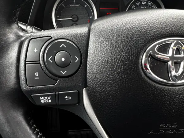 Toyota Auris 1.4 D-4D Comfort 13