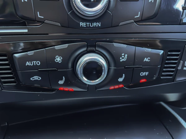 Audi A4 Avant 2.0 TDI Business Line Sport 10