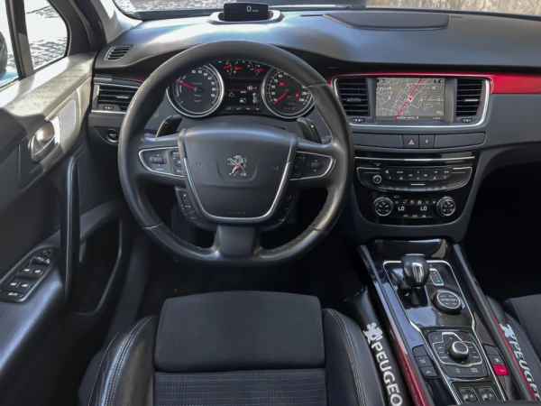 Peugeot 508 RXH 2.0 HDi Hybrid4 2-Tronic 8