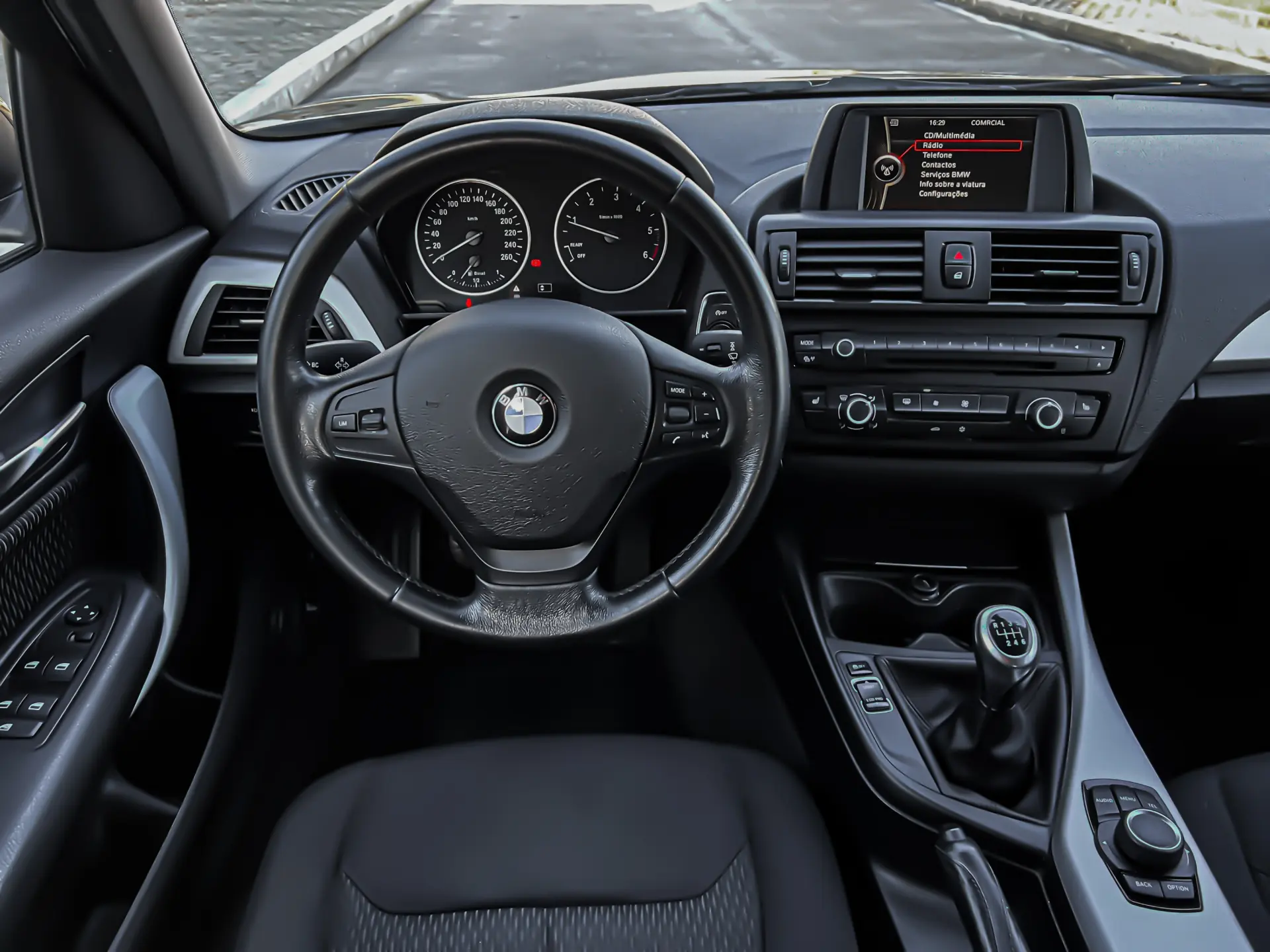 BMW 116 d Line Urban 6