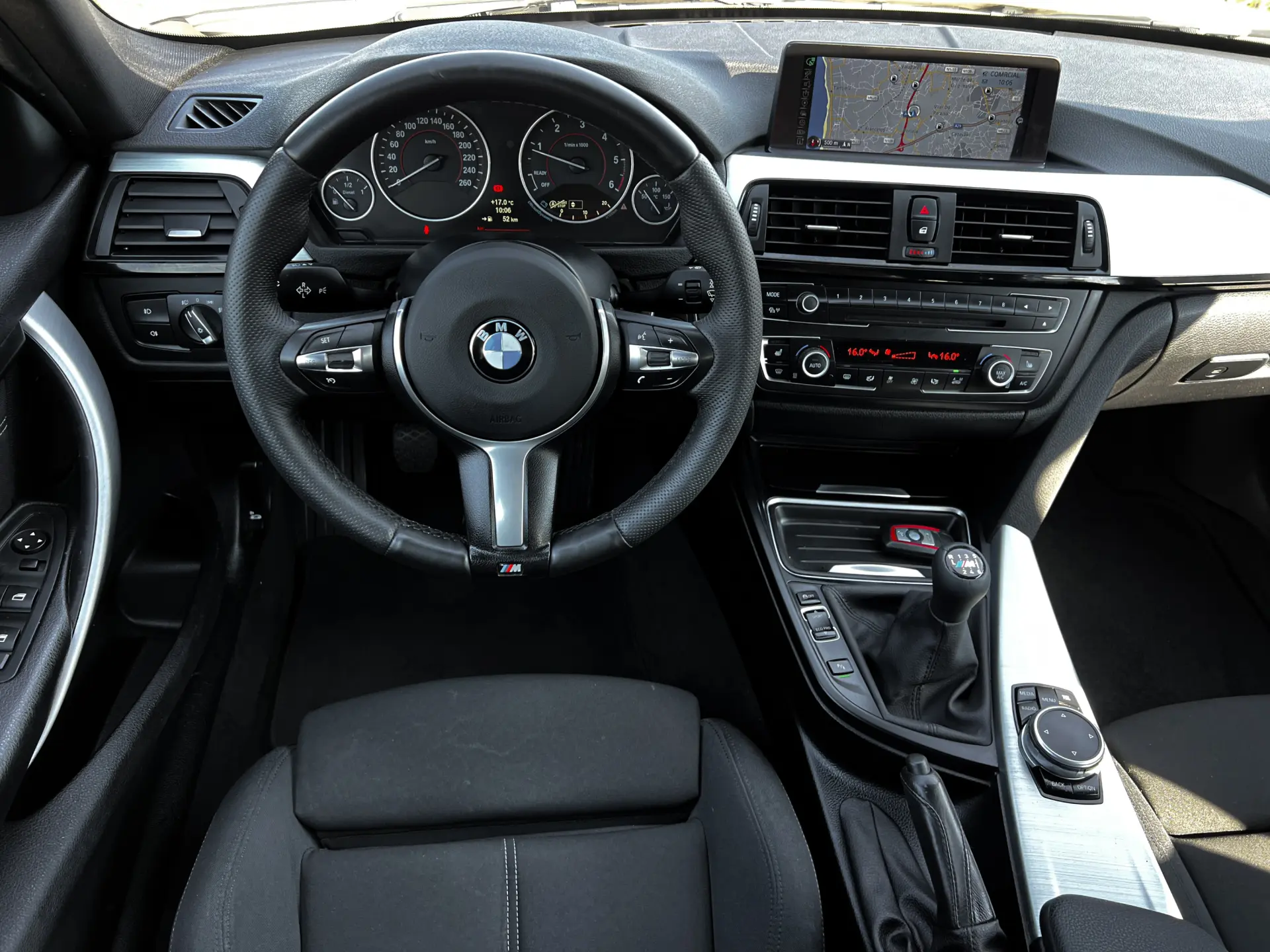 BMW 318 d Pack M 8