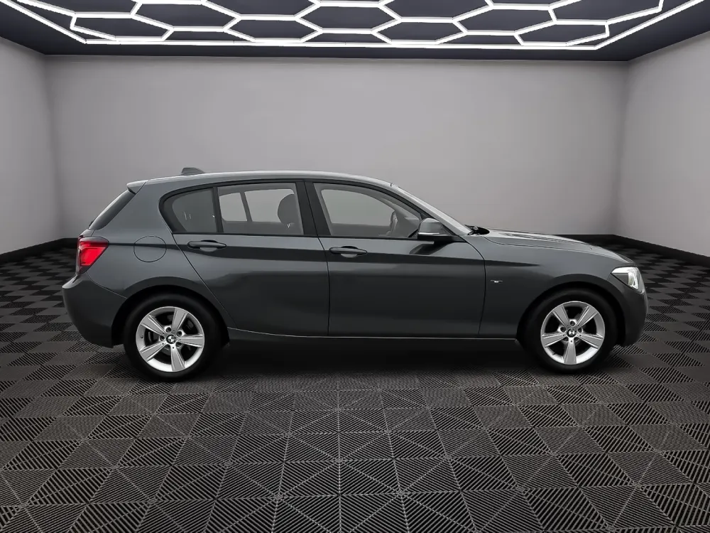 BMW 116 d EDynamics Line Sport 5