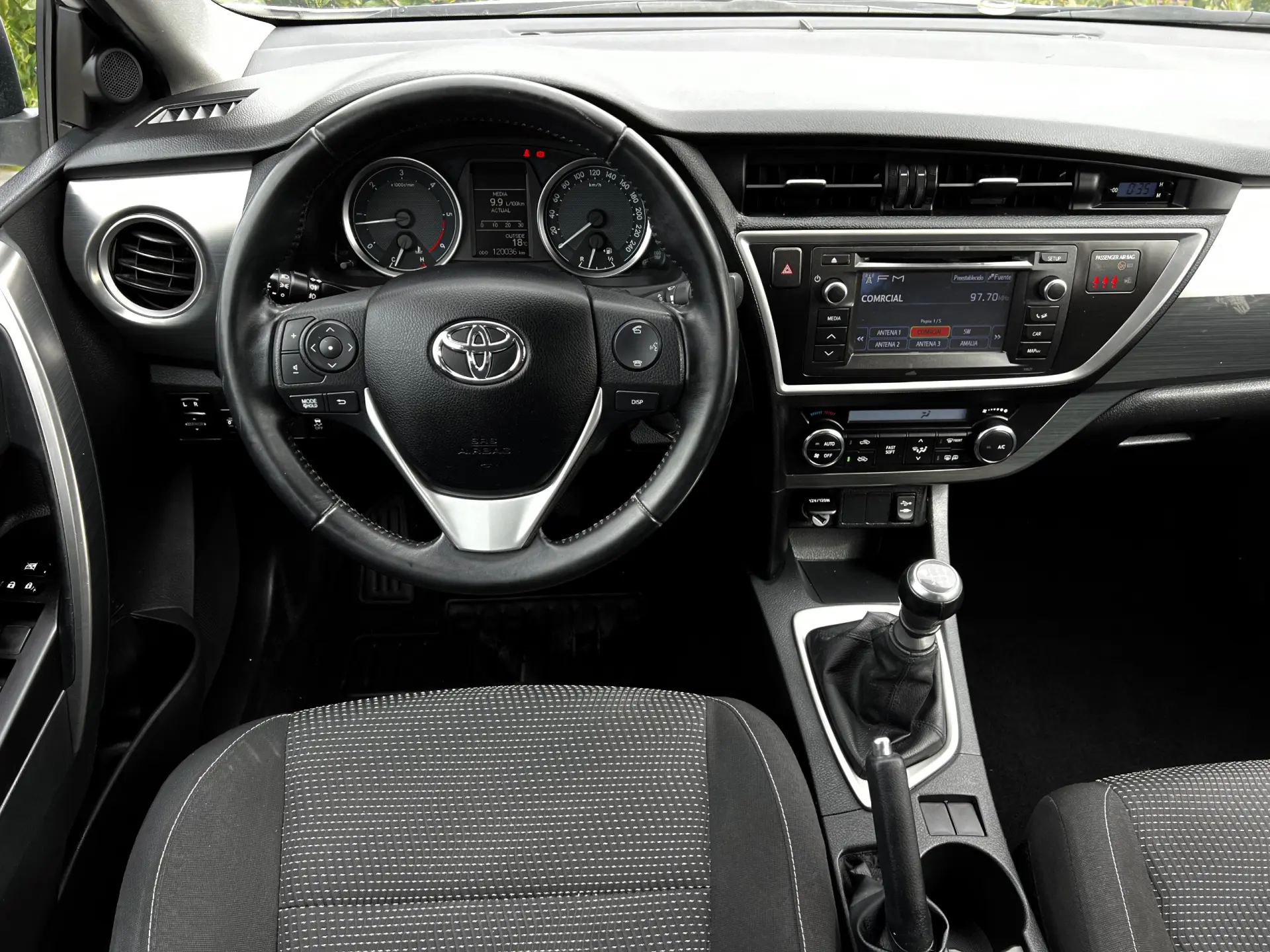 Toyota Auris 1.4 D-4D Comfort 9