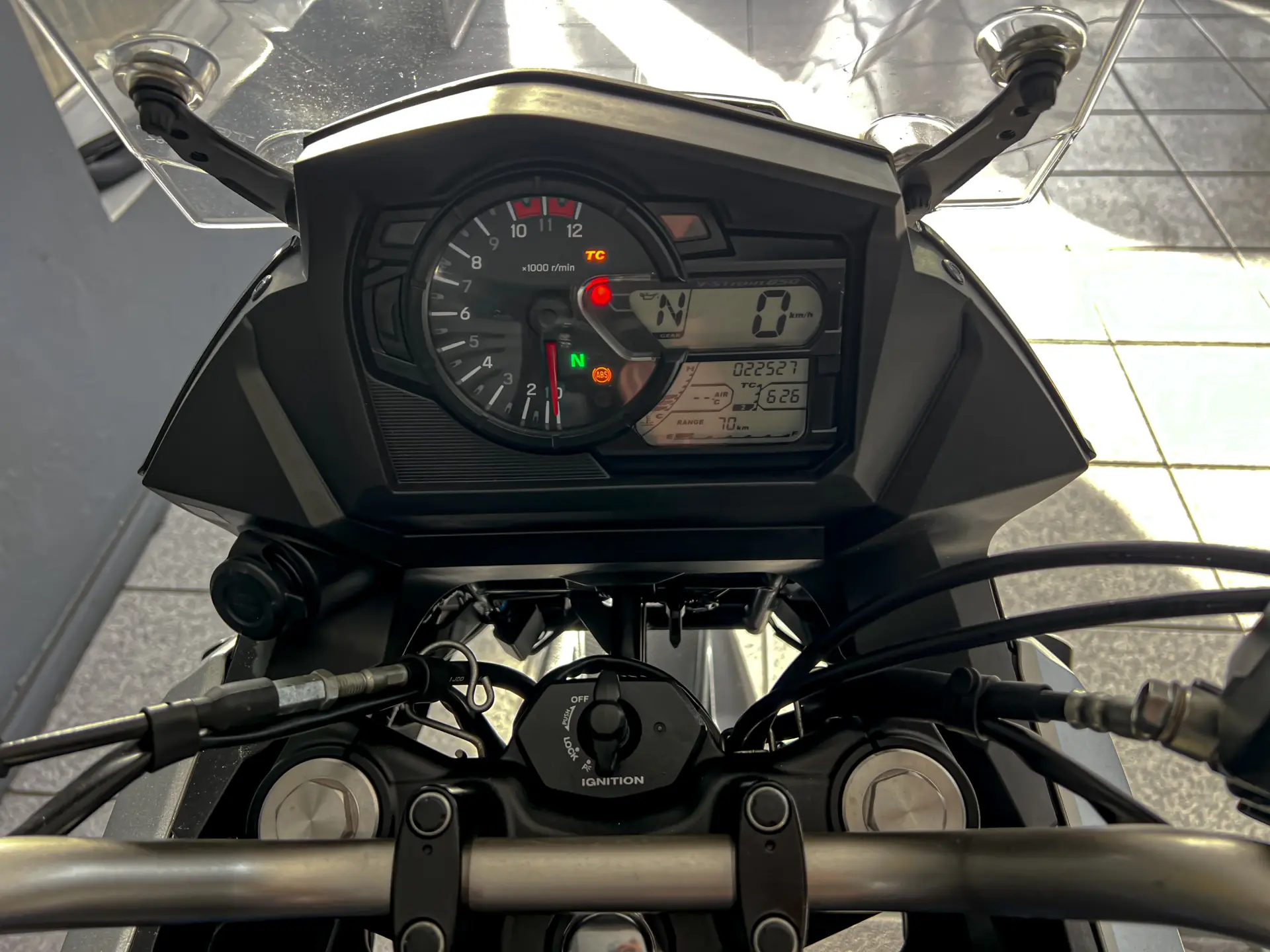 Suzuki v-strom 650 7