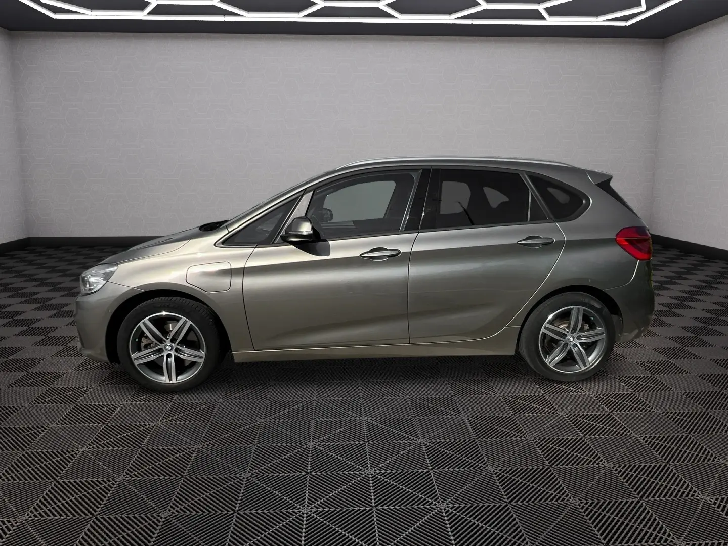 BMW 225xe Active Tourer Line Sport 3