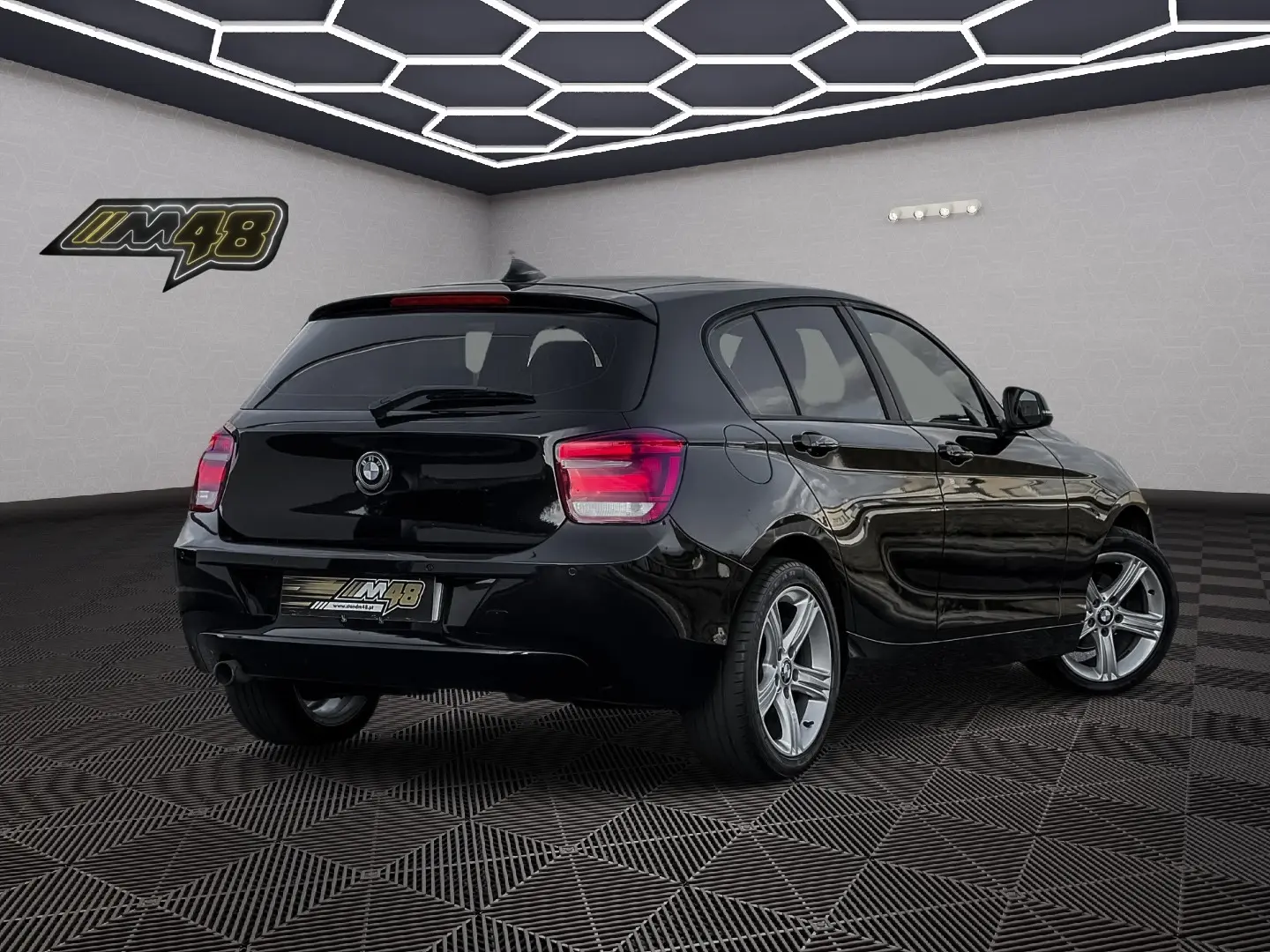 BMW 116 d Line Urban 4