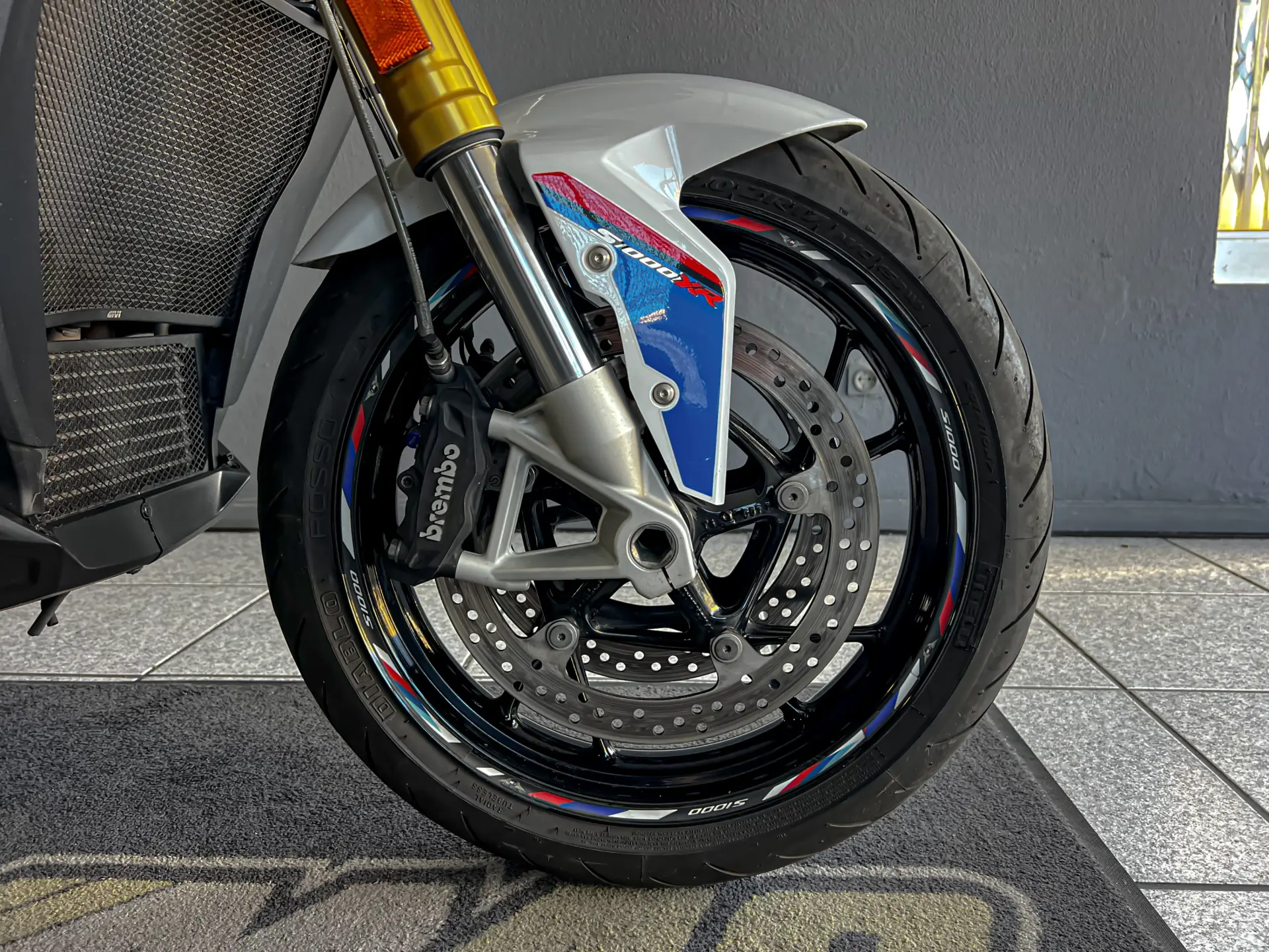 BMW S 1000 XR Pack M 12