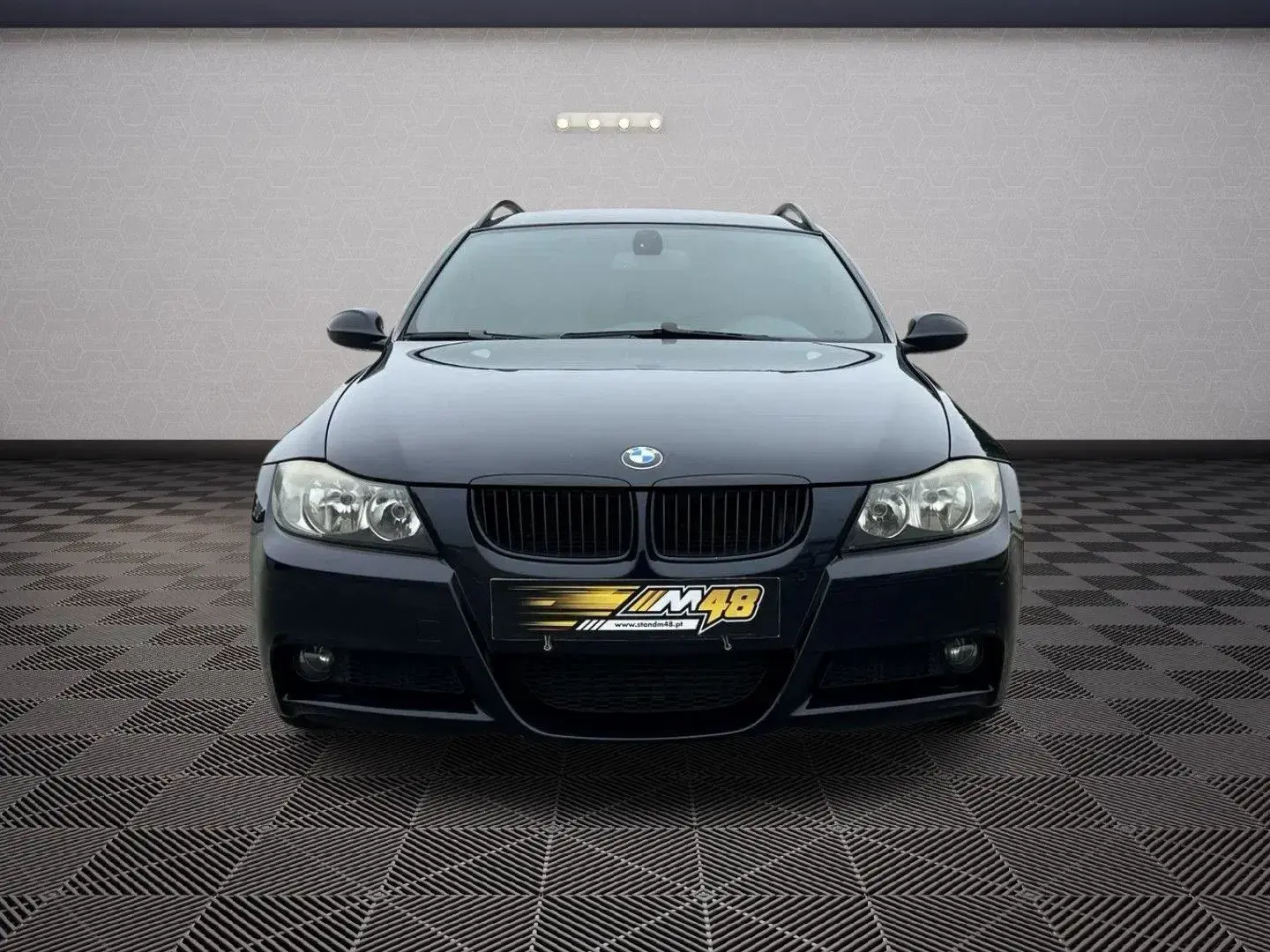 BMW 320 Outro 2