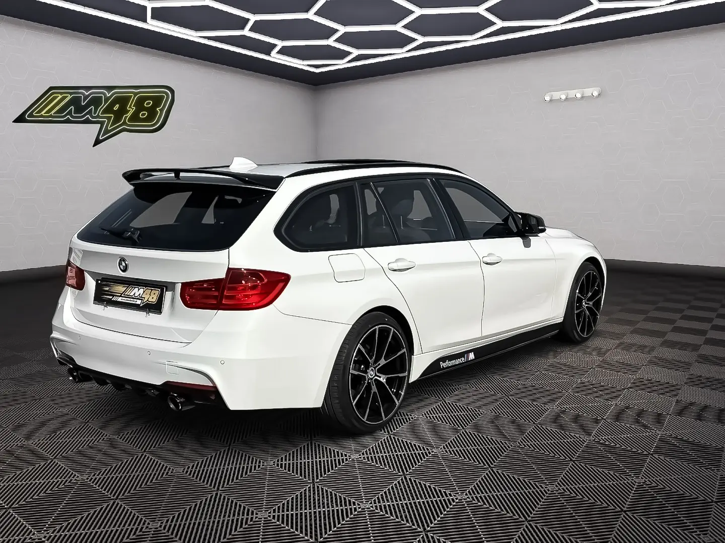 BMW 318 d Pack M 5