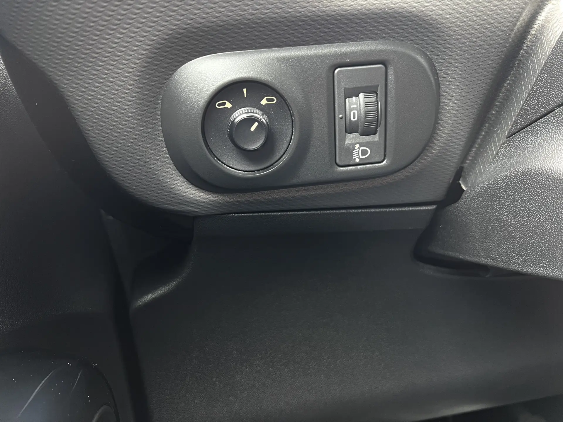 Citroën C4 Cactus 1.6 e-HDi Shine ETG6 18