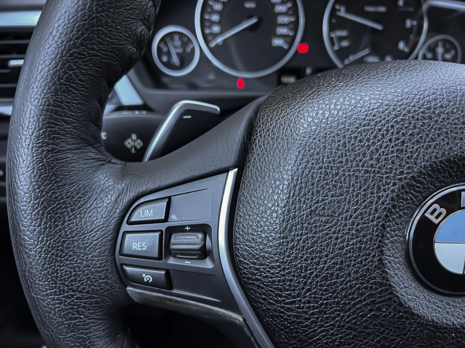 BMW 320 d Touring Auto Line Sport 13