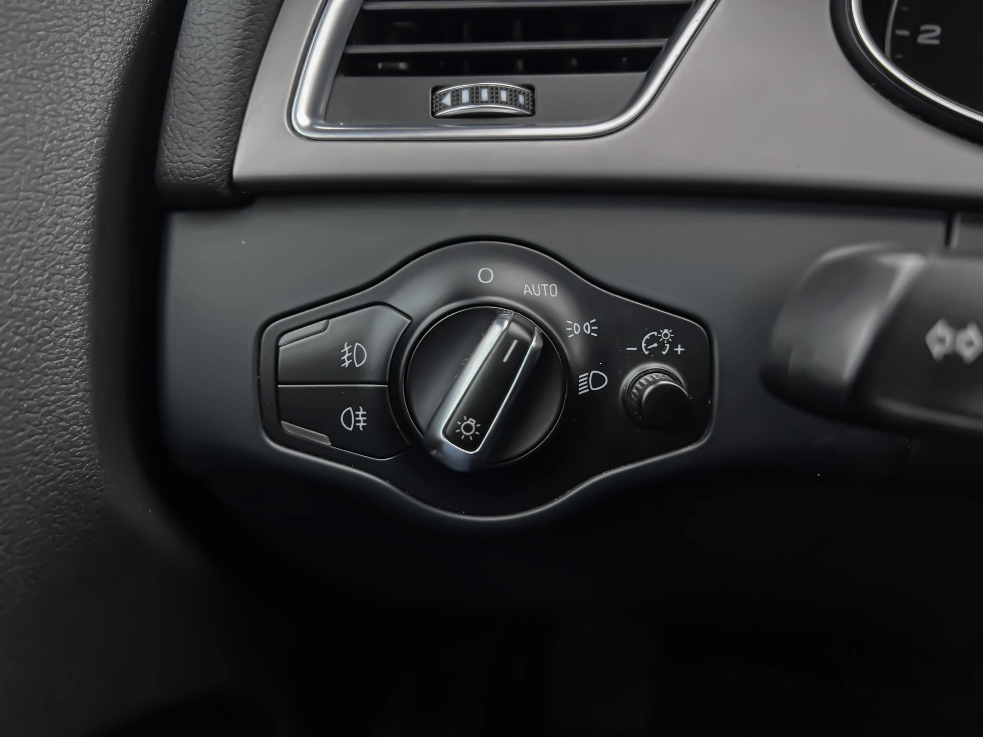 Audi A4 Avant 2.0 TDI multitronic S-line 13