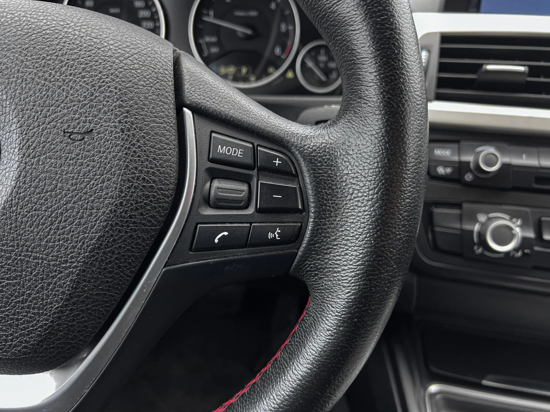 BMW 318 d Touring Auto 15