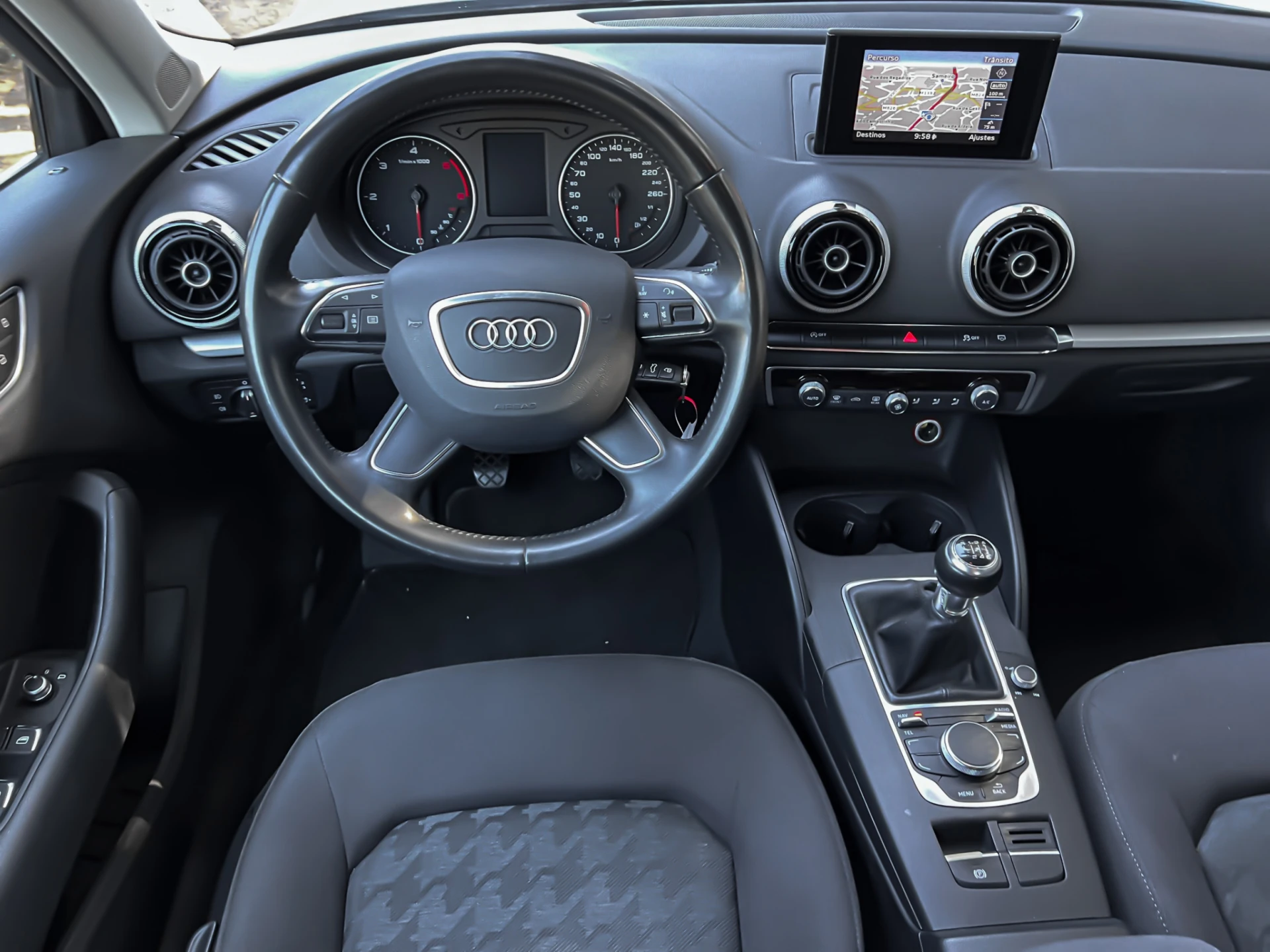 Audi A3 Sportback 1.6 TDI Attraction 7