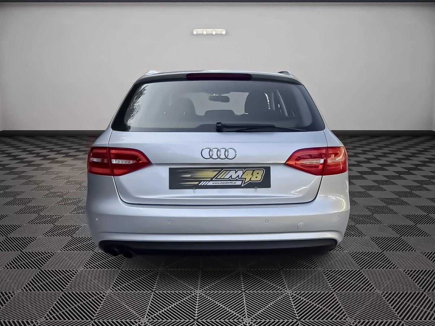 Audi A4 Avant 2.0 TDI Business Line Sport 4