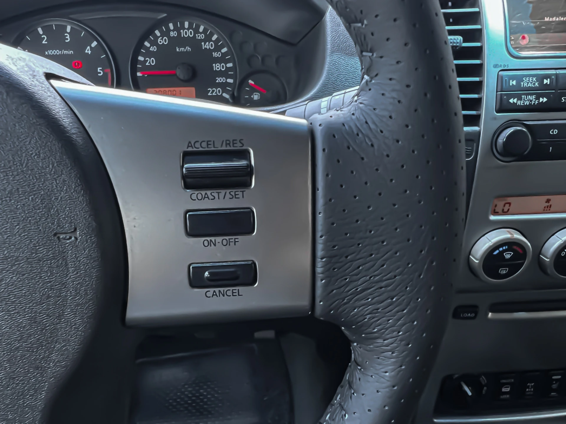 Nissan Navara Nav 2.5 dCi CD SE Comf+C-C+BDT 14