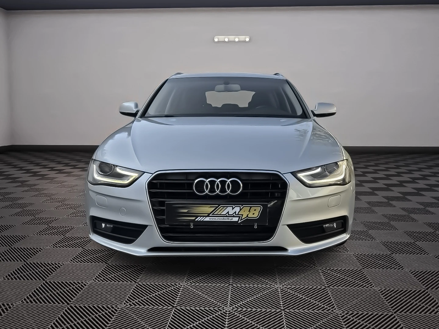 Audi A4 Avant 2.0 TDI Business Line Sport 2