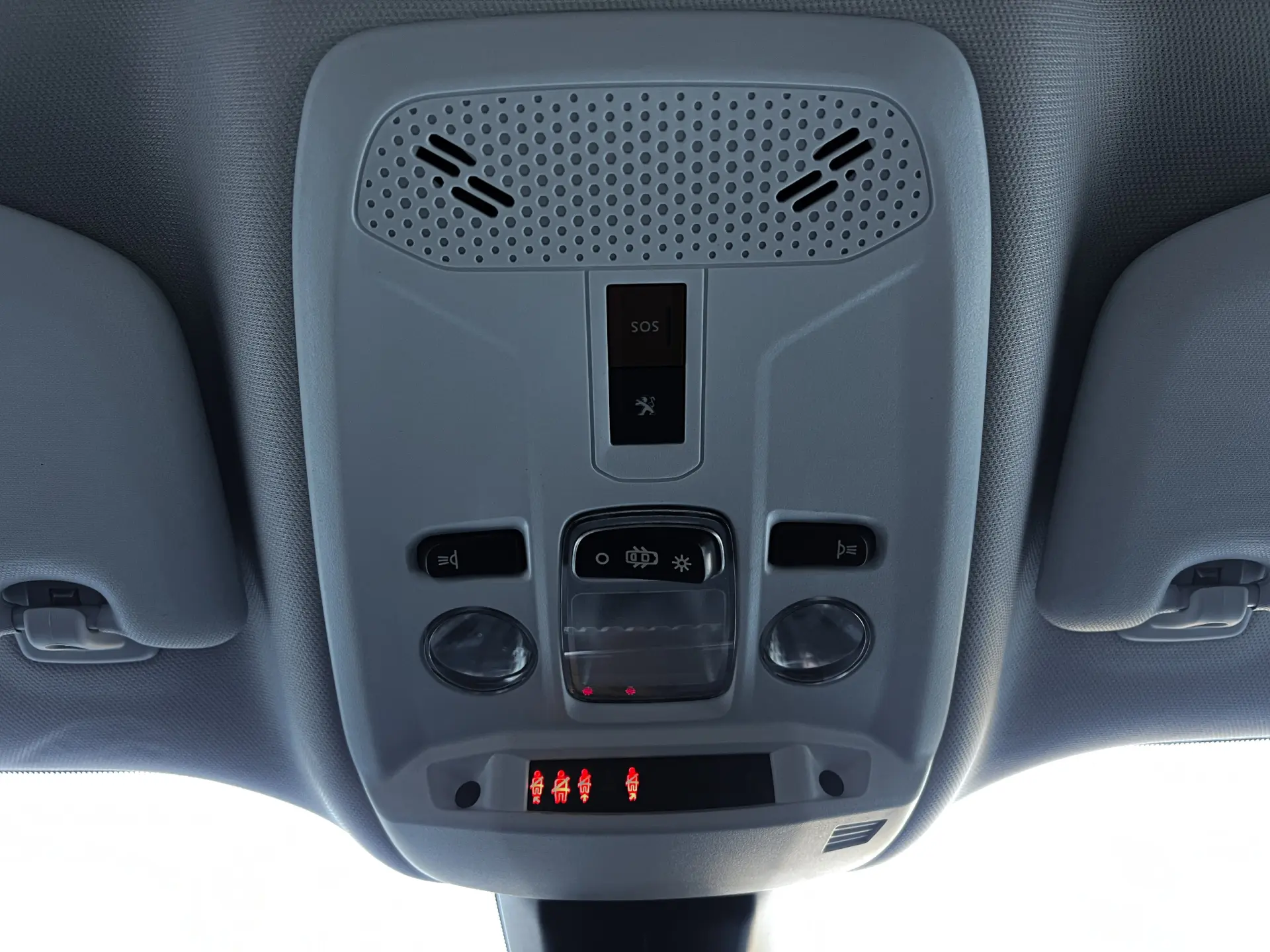 Peugeot 2008 1.2 PureTech Allure 19