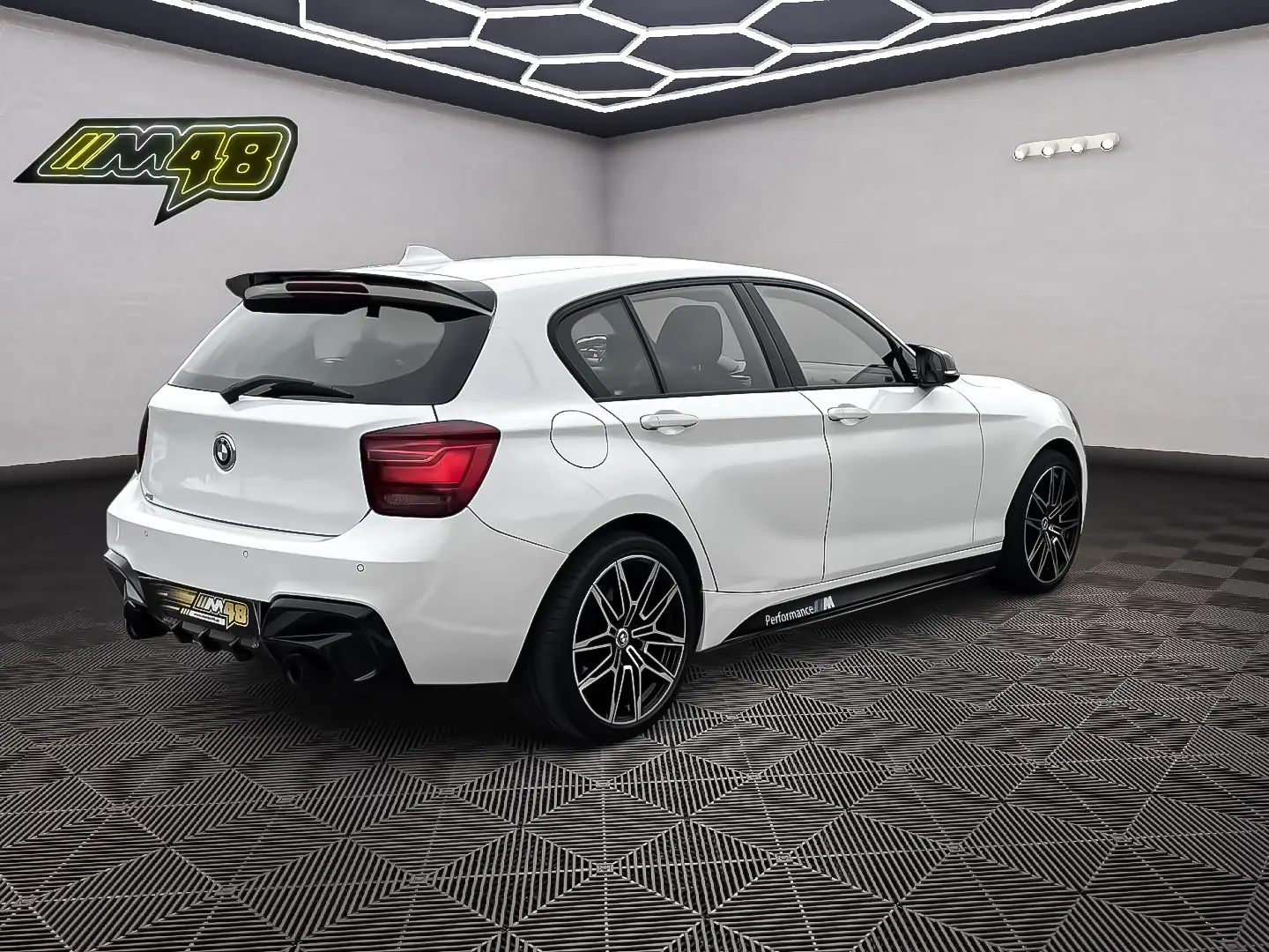 BMW 118 d Pack M 5