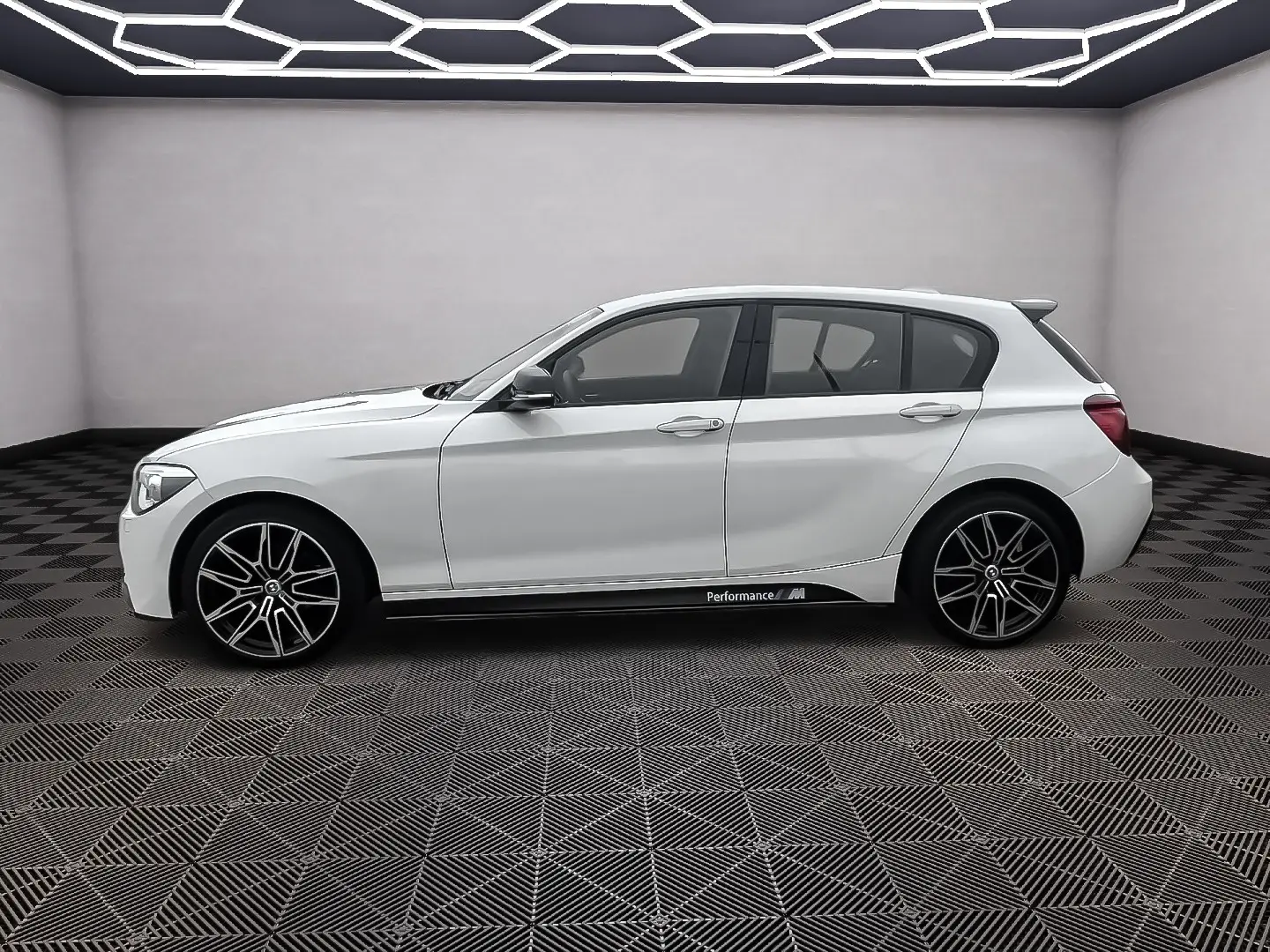 BMW 118 d Pack M 4