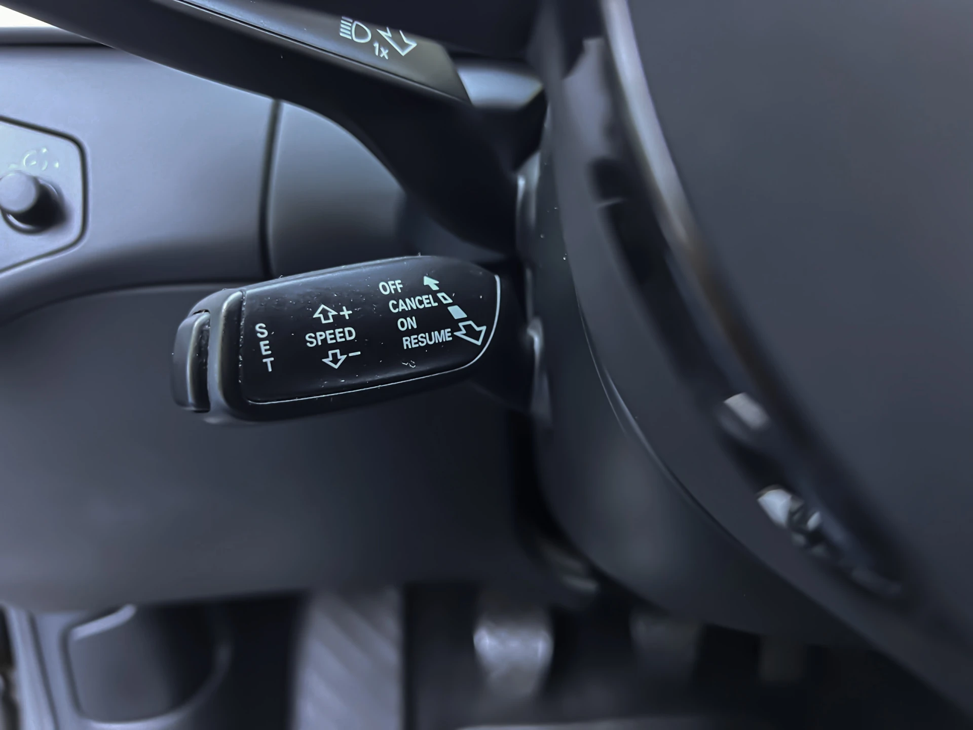 Audi A4 Avant 2.0 TDI Business Line Sport 12