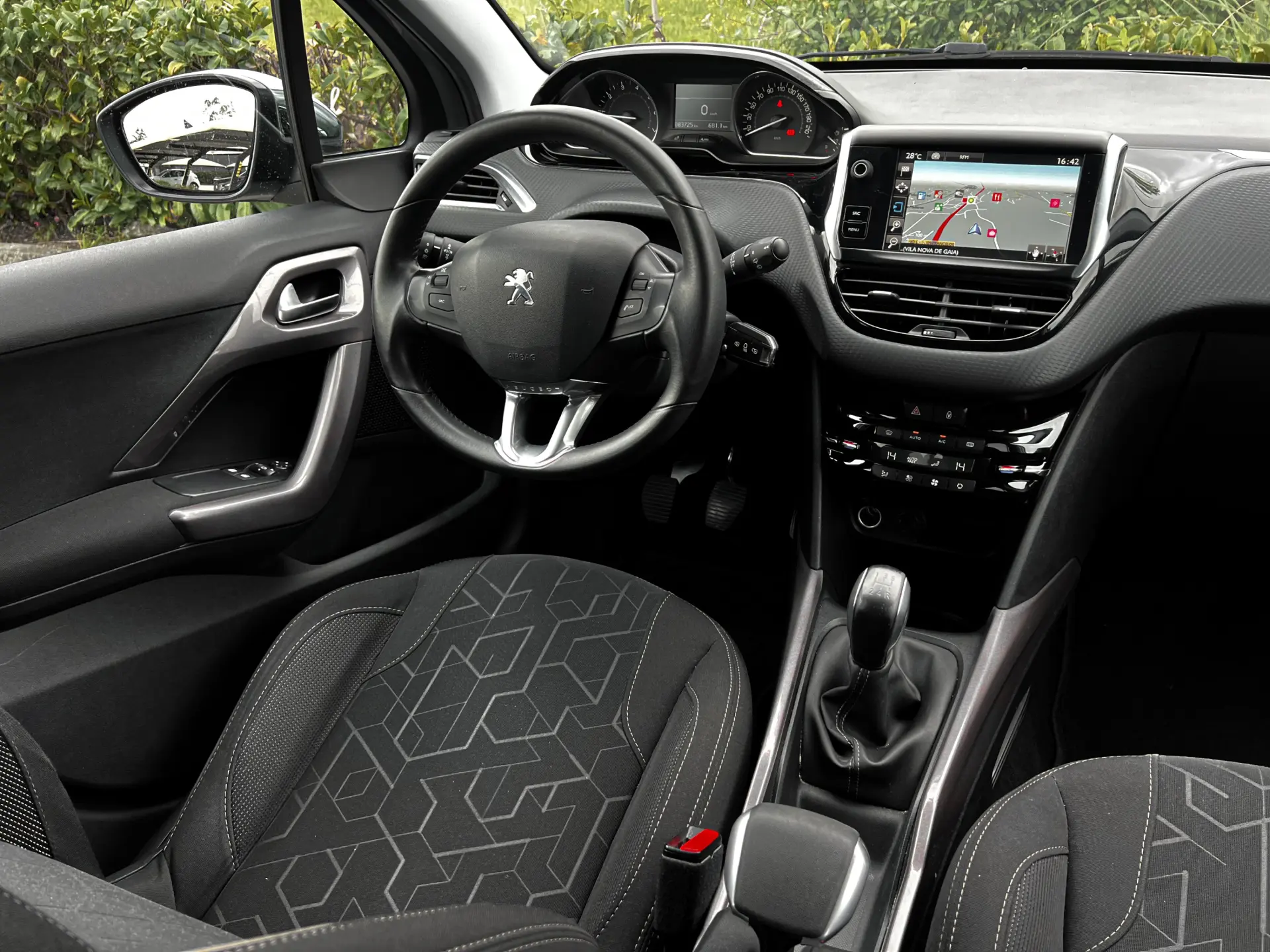 Peugeot 2008 1.2 PureTech Active 8
