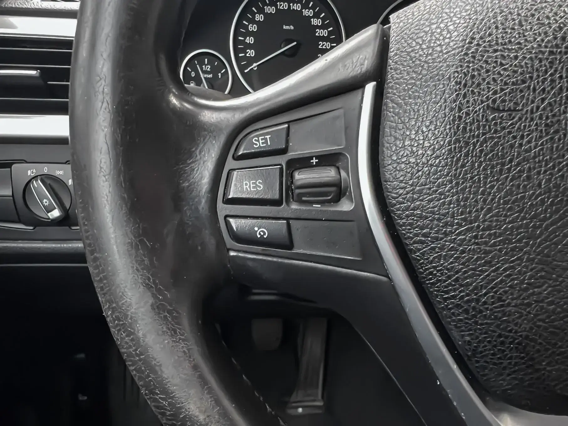 BMW 318 d Touring Line Sport 12