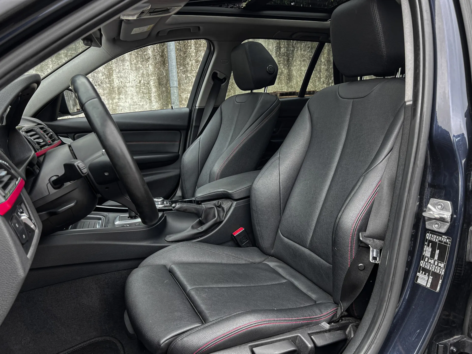 BMW 318 d Touring Auto Line Sport 9