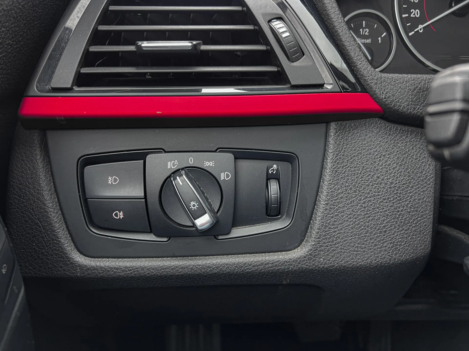 BMW 318 d Touring Auto Line Sport 15