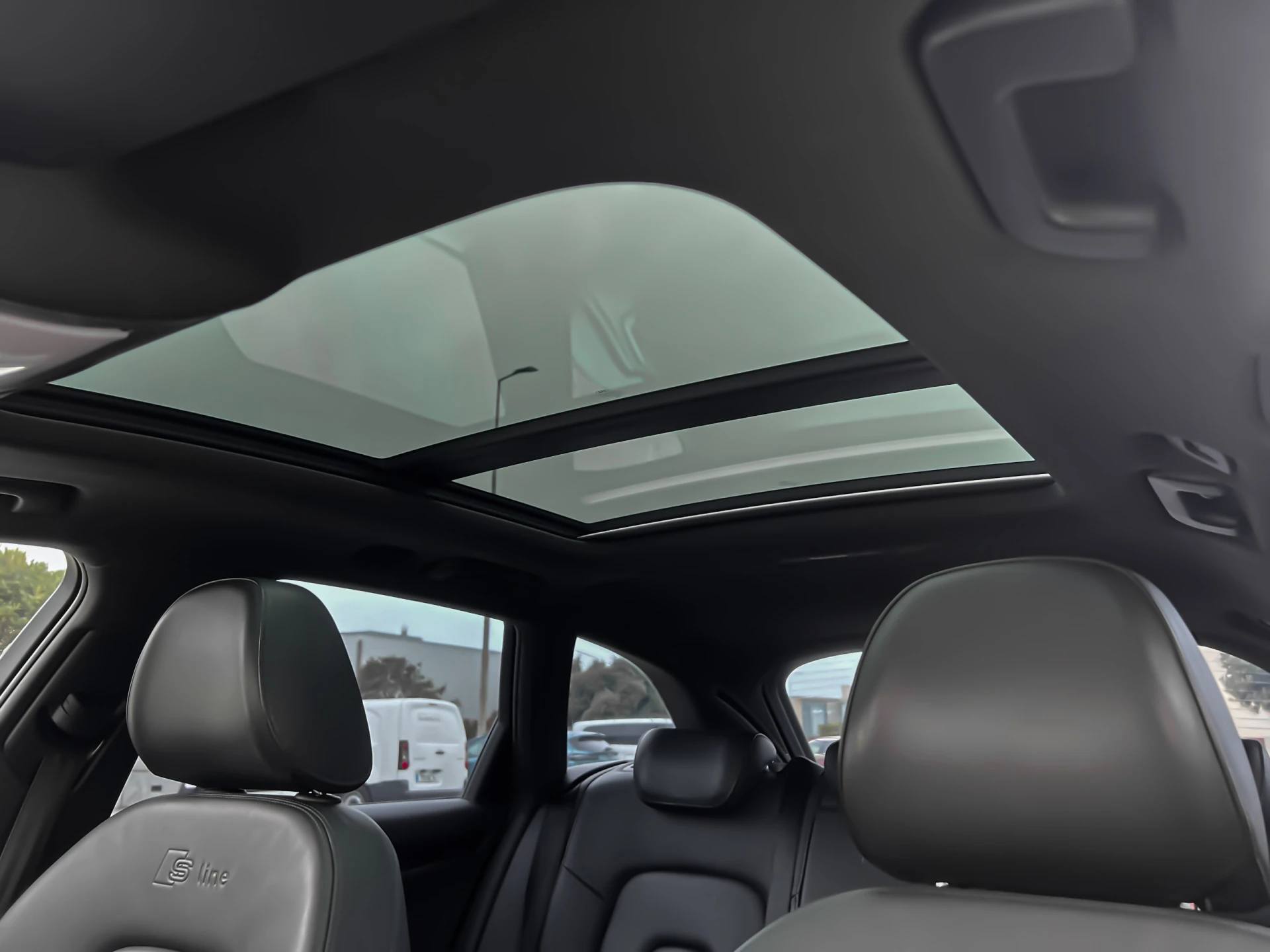 Audi A4 Avant 2.0 TDI multitronic S-line 10