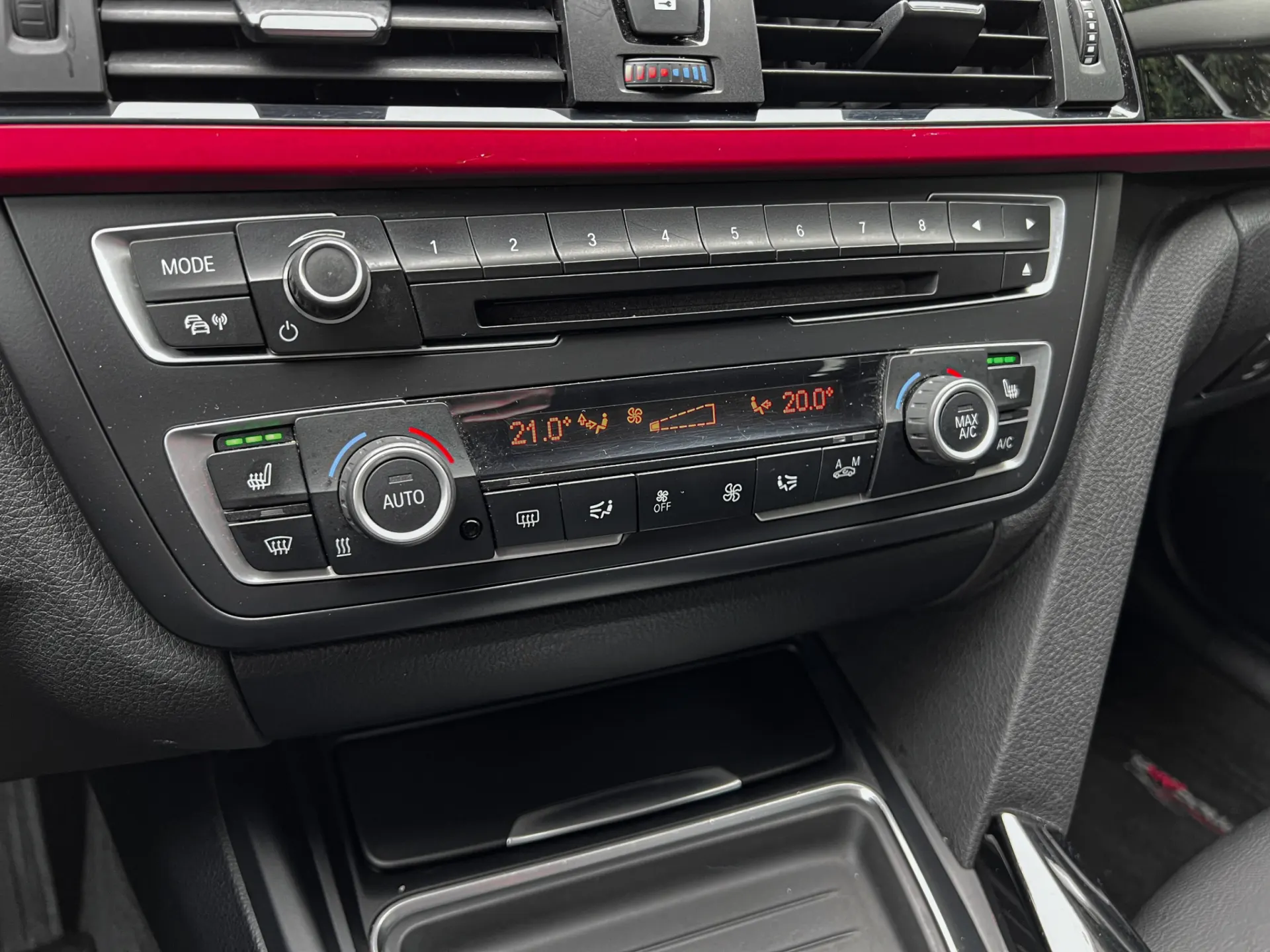 BMW 318 d Touring Auto Line Sport 8