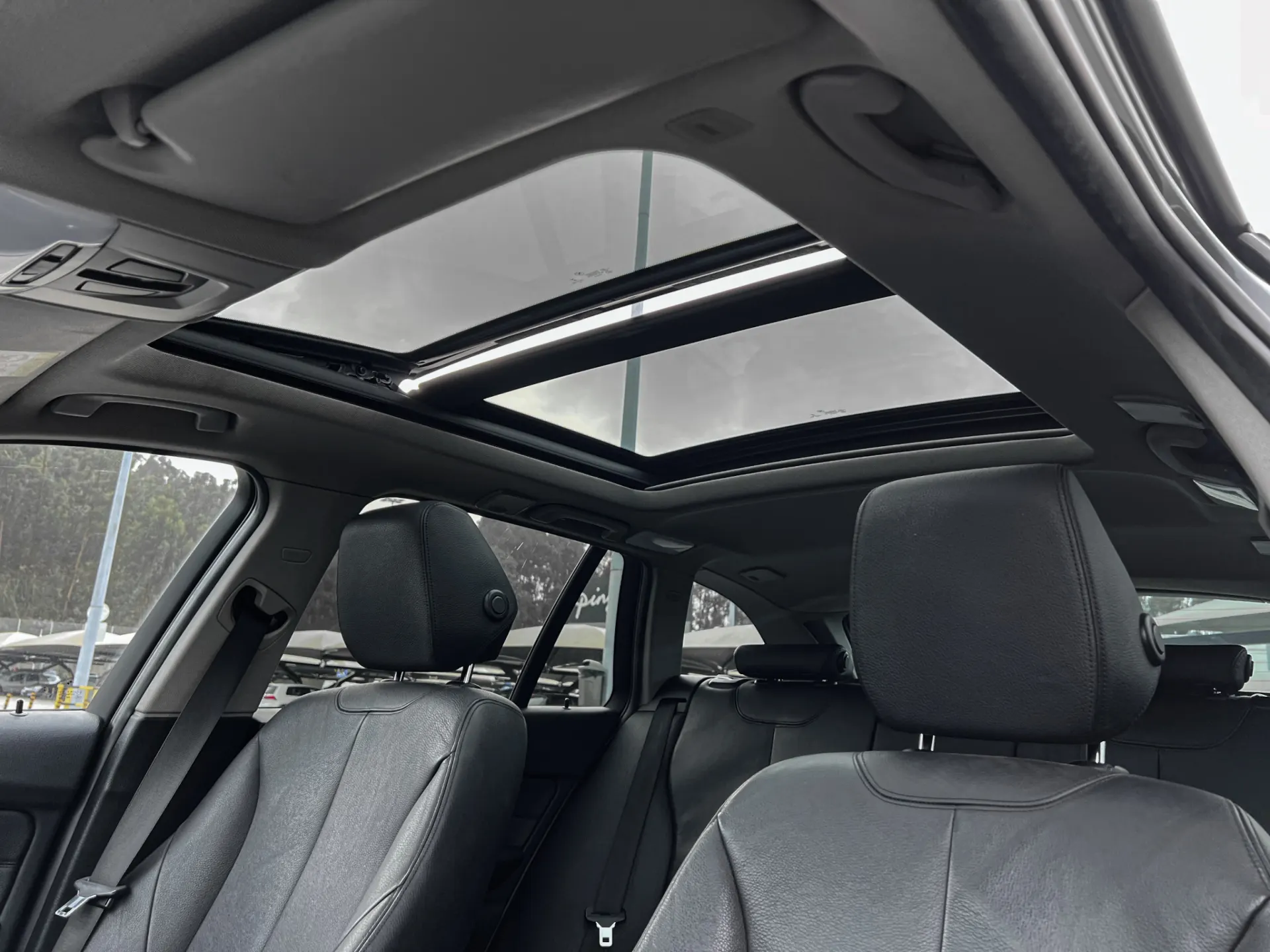 BMW 318 d Touring Auto 9