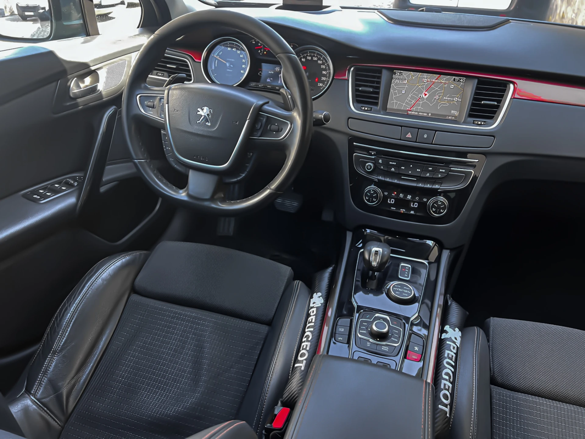 Peugeot 508 RXH 2.0 HDi Hybrid4 2-Tronic 7